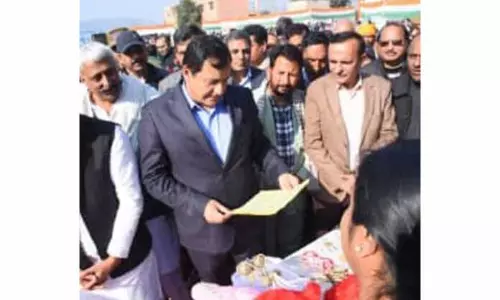 Javid Dar ने कठुआ में मेगा डिस्ट्रिक्ट किसान मेले का उद्घाटन किया