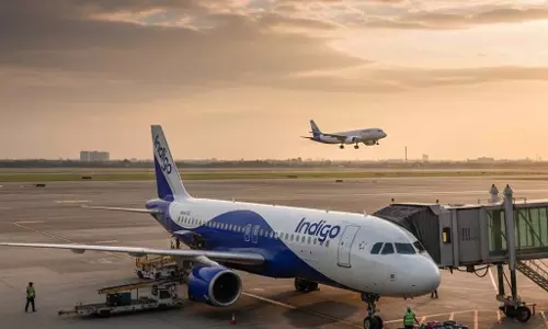 Indigo ने स्टाफ की कमी के चलते कई उड़ानों को किया रद्द Indigo ने स्टाफ की कमी के चलते कई उड़ानों को किया रद्द