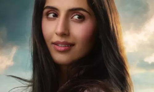 Akshay Kumar अपनी भतीजी सिमर भाटिया के बॉलीवुड डेब्यू से पहले इमोशनल हो गए