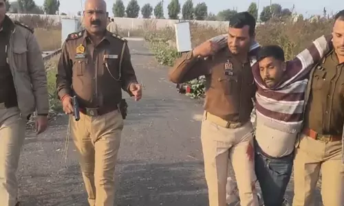 लिव-इन में महिला की हत्या, 26 मामले में फरार हिस्ट्रीशीटर एनकाउंटर में गिरफ्तार लिव-इन में महिला की हत्या, 26 मामले में फरार हिस्ट्रीशीटर एनकाउंटर में गिरफ्तार
