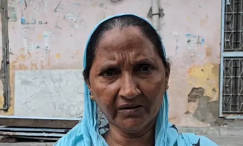उत्तराखंड के परिवारों ने PM आवास योजना के तहत घर मिलने पर खुशी मनाई उत्तराखंड के परिवारों ने PM आवास योजना के तहत घर मिलने पर खुशी मनाई