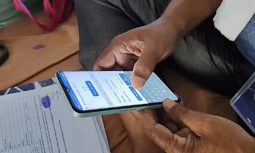आयोग के मना करने के बाद BLO पैर में इन्फेक्शन के कारण अस्पताल में भर्ती आयोग के मना करने के बाद BLO पैर में इन्फेक्शन के कारण अस्पताल में भर्ती