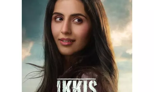 Akshay Kumar ने अपनी भतीजी सिमर के बॉलीवुड डेब्यू पर कहा, मुझे तुम पर गर्व है बेटा