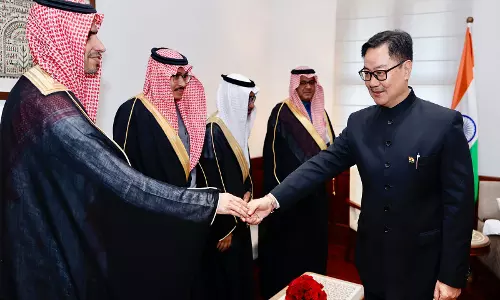 Kiren Rijiju ने सऊदी शूरा परिषद के प्रतिनिधिमंडल के साथ गर्मजोशीपूर्ण, रचनात्मक वार्ता की Kiren Rijiju ने सऊदी शूरा परिषद के प्रतिनिधिमंडल के साथ गर्मजोशीपूर्ण, रचनात्मक वार्ता की