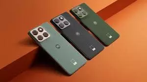Motorola Edge 70 Ultra :जल्द होगा लॉन्च, 16GB रैम समेत मिलेंगे तगड़े फीचर्स Motorola Edge 70 Ultra :जल्द होगा लॉन्च, 16GB रैम समेत मिलेंगे तगड़े फीचर्स