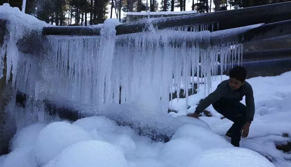 Jammu-Kashmir: ठंड ने पकड़ी रफ्तार, आने वाले दिनों में बर्फबारी के संकेत Jammu-Kashmir: ठंड ने पकड़ी रफ्तार, आने वाले दिनों में बर्फबारी के संकेत