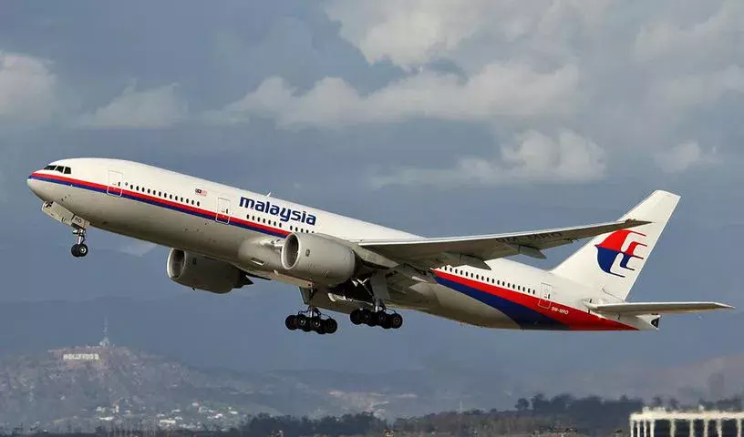 मलेशिया ने कहा कि लापता MH370 की गहरे समुद्र में खोज 30 दिसंबर को फिर से की शुरू मलेशिया ने कहा कि लापता MH370 की गहरे समुद्र में खोज 30 दिसंबर को फिर से की शुरू