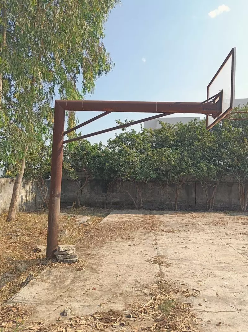 Karnal के गांव में राजीव गांधी ग्रामीण खेल स्टेडियम की अनदेखी Karnal के गांव में राजीव गांधी ग्रामीण खेल स्टेडियम की अनदेखी