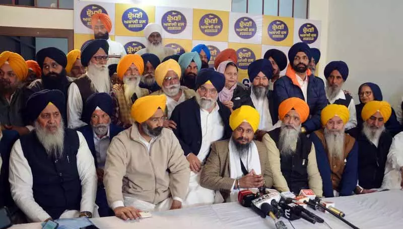 Giani Harpreet Singh ने अकाली दल से सुधार के आदेश का पालन करने को कहा Giani Harpreet Singh ने अकाली दल से सुधार के आदेश का पालन करने को कहा