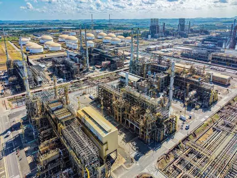 Brazil का 2030 तक रोज़ाना 400,000 बैरल रिफाइनिंग कैपेसिटी का टारगेट Brazil का 2030 तक रोज़ाना 400,000 बैरल रिफाइनिंग कैपेसिटी का टारगेट