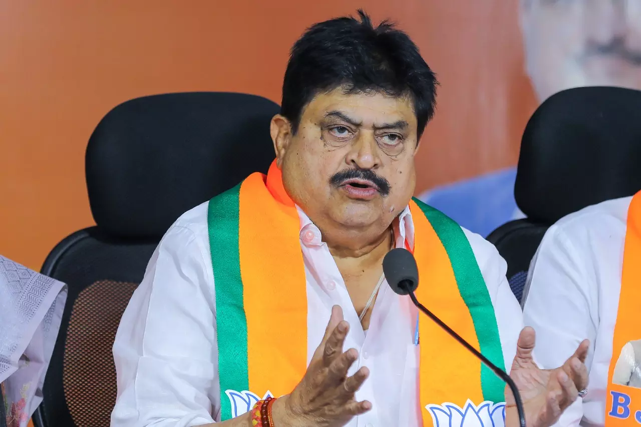 CM की टिप्पणी पर विवाद बढ़ा, तेलंगाना BJP ने विरोध कार्यक्रम तय किया CM की टिप्पणी पर विवाद बढ़ा, तेलंगाना BJP ने विरोध कार्यक्रम तय किया