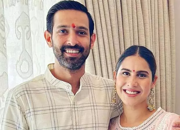 Vikrant Massey ने पत्नी के 30 घंटे के लेबर एक्सपीरियंस के बारे में बात की Vikrant Massey ने पत्नी के 30 घंटे के लेबर एक्सपीरियंस के बारे में बात की