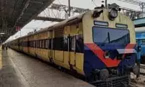 दक्षिण रेलवे ने सबरीमाला भक्तों के लिए ट्रेनों में कपूर पर रोक लगाई दक्षिण रेलवे ने सबरीमाला भक्तों के लिए ट्रेनों में कपूर पर रोक लगाई