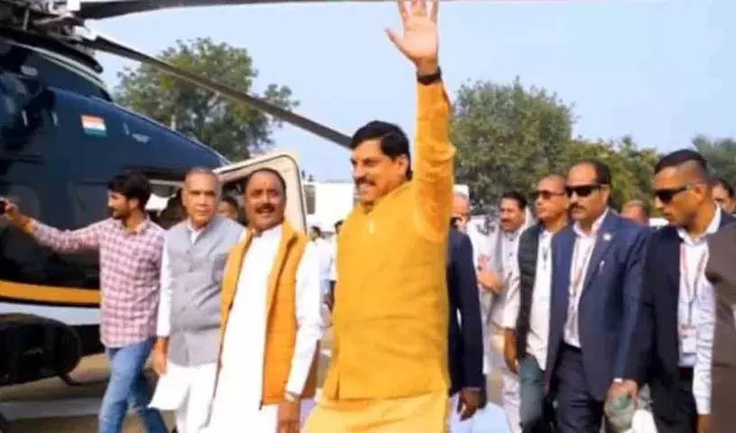 Madhya Pradesh सरकार हवाई यात्रा पर हर दिन 21 लाख रुपये खर्च कर रही है Madhya Pradesh सरकार हवाई यात्रा पर हर दिन 21 लाख रुपये खर्च कर रही है