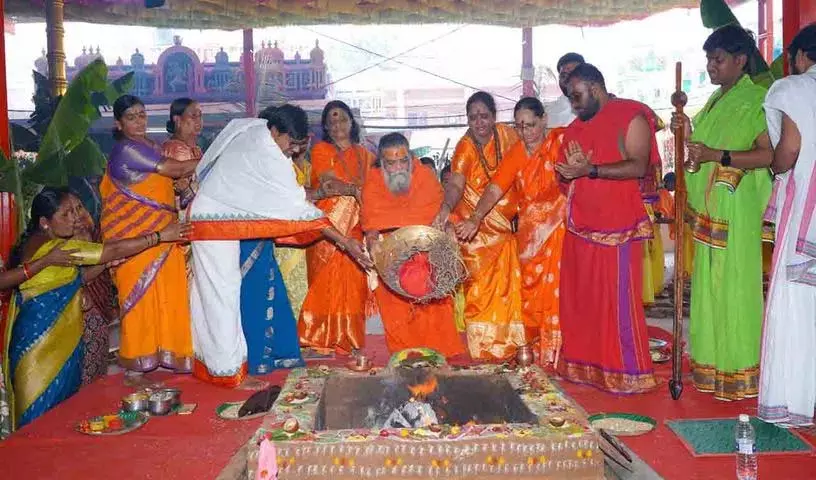India विविध संस्कृतियों का घर है: महंत सिद्धेश्वर नंदगिरी महाराज India विविध संस्कृतियों का घर है: महंत सिद्धेश्वर नंदगिरी महाराज
