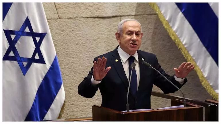 Netanyahu का माफ़ी का दांव कानूनी सिस्टम के साथ ट्रंप-स्टाइल की लड़ाई जैसा है Netanyahu का माफ़ी का दांव कानूनी सिस्टम के साथ ट्रंप-स्टाइल की लड़ाई जैसा है