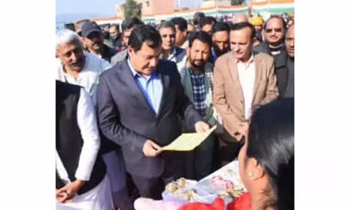 Javid Dar ने कठुआ में मेगा डिस्ट्रिक्ट किसान मेले का उद्घाटन किया Javid Dar ने कठुआ में मेगा डिस्ट्रिक्ट किसान मेले का उद्घाटन किया