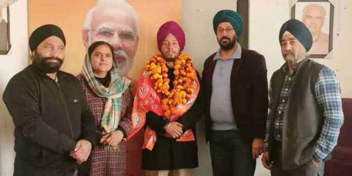 NSUI के जॉइंट सेक्रेटरी BJP माइनॉरिटी मोर्चा में शामिल हुए NSUI के जॉइंट सेक्रेटरी BJP माइनॉरिटी मोर्चा में शामिल हुए