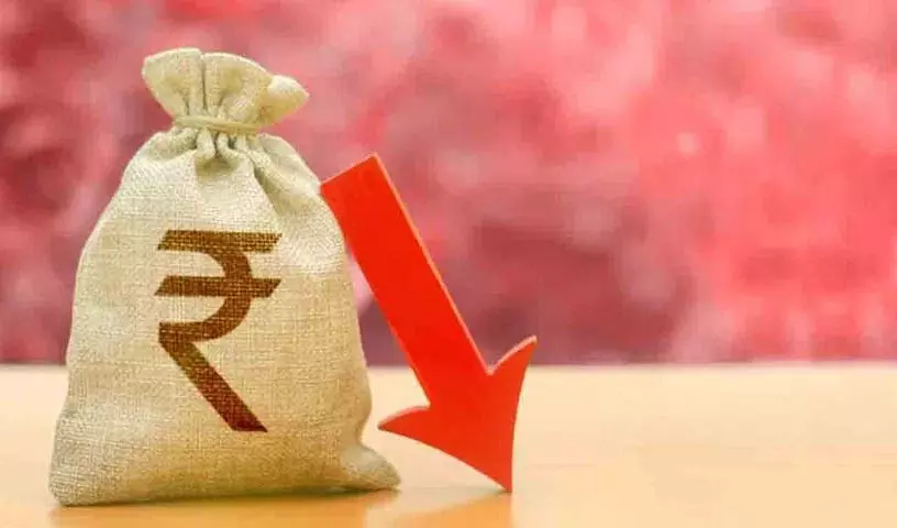 Rupee तीन दिन से गिर रहा है.. बुधवार को अब तक के सबसे निचले स्तर पर..! Rupee तीन दिन से गिर रहा है.. बुधवार को अब तक के सबसे निचले स्तर पर..!