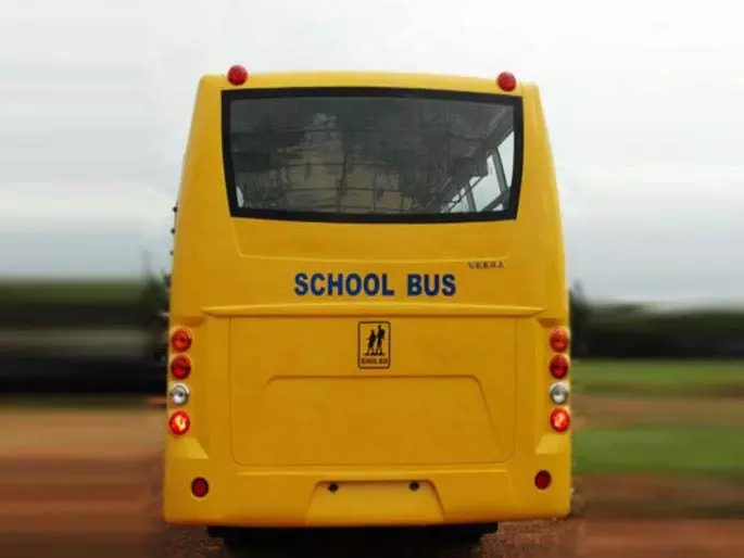 School Bus की टक्कर में 5 साल के बच्चे की मौत, मां की हालत गंभीर School Bus की टक्कर में 5 साल के बच्चे की मौत, मां की हालत गंभीर