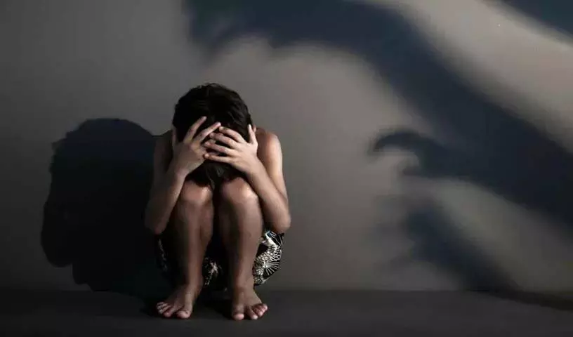 आठ साल की बच्ची पर यौन उत्पीड़न की कोशिश.. Mills Colony की घटना आठ साल की बच्ची पर यौन उत्पीड़न की कोशिश.. Mills Colony की घटना