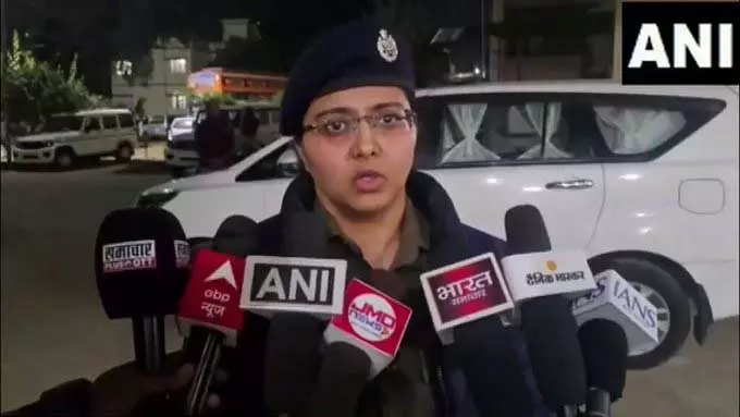 चोरी–लूट के दो बदमाशों से 20 मिनट तक चली फायरिंग, अपराधी अस्पताल में भर्ती चोरी–लूट के दो बदमाशों से 20 मिनट तक चली फायरिंग, अपराधी अस्पताल में भर्ती
