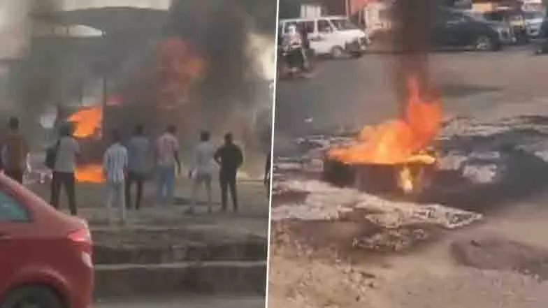 Maharashtra के ठाणे में तेज़ रफ़्तार ट्रक में आग लग गई Maharashtra के ठाणे में तेज़ रफ़्तार ट्रक में आग लग गई