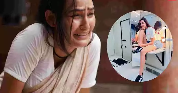 ग्लैमर क्वीन Nishanchi का सिज़लिंग अवतार, 10 फोटोज में देखें स्टाइल ग्लैमर क्वीन Nishanchi का सिज़लिंग अवतार, 10 फोटोज में देखें स्टाइल