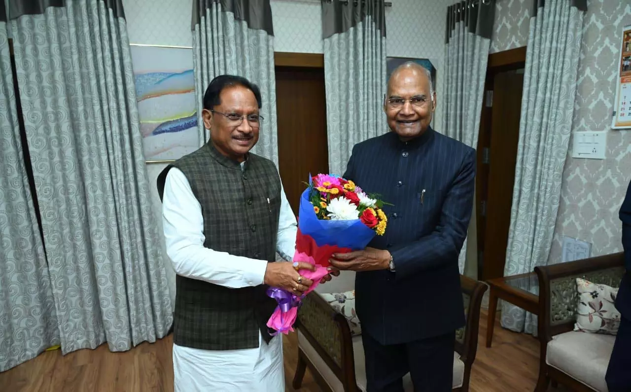 पूर्व राष्ट्रपति रामनाथ कोविंद से मिले मुख्यमंत्री विष्णुदेव साय पूर्व राष्ट्रपति रामनाथ कोविंद से मिले मुख्यमंत्री विष्णुदेव साय