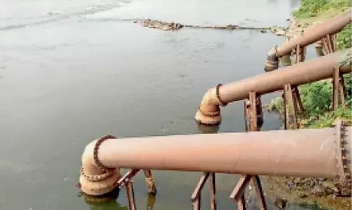 Mumbai: पाइपलाइन रिपेयर के चलते 17 वार्ड में पानी कम Mumbai: पाइपलाइन रिपेयर के चलते 17 वार्ड में पानी कम