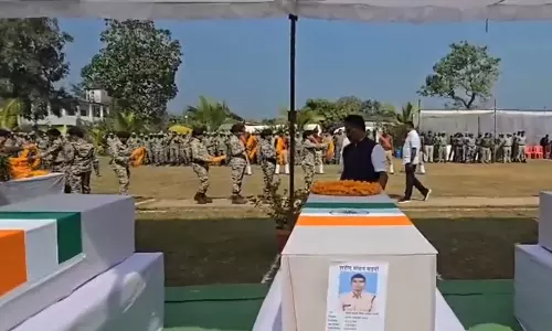 बीजापुर में शहीद 3 DRG जवानों को दी गई श्रद्धांजलि