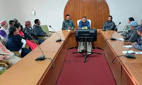 अधिकारियों ने Pangi पंचायतों को ग्लेशियल झील फटने के खतरे के बारे में जानकारी दी अधिकारियों ने Pangi पंचायतों को ग्लेशियल झील फटने के खतरे के बारे में जानकारी दी