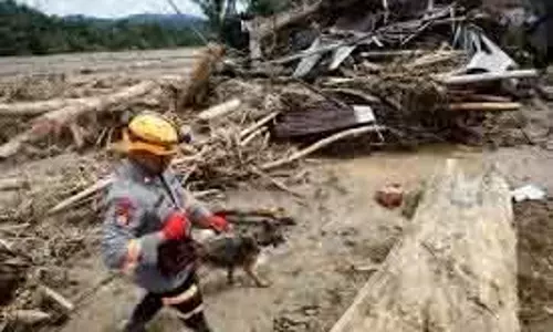 Indonesia, श्रीलंका और थाईलैंड में बाढ़ से 1,400 से ज़्यादा लोगों की मौत