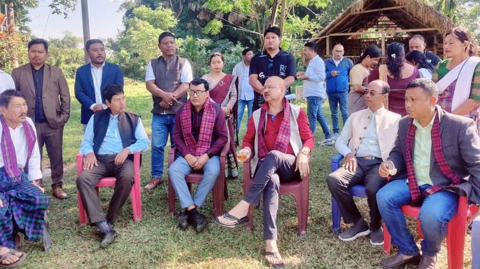 Assam : बुद्ध विहार में साधु की हत्या के बाद मार्गेरिटा के MLA ने न्याय की मांग की Assam : बुद्ध विहार में साधु की हत्या के बाद मार्गेरिटा के MLA ने न्याय की मांग की