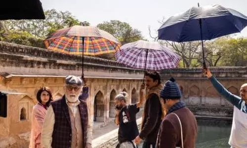 Vijay Varma: गुस्ताख इश्क से दिल को छू लेने वाले बीटीएस मोमेंट्स शेयर किए Vijay Varma: गुस्ताख इश्क से दिल को छू लेने वाले बीटीएस मोमेंट्स शेयर किए