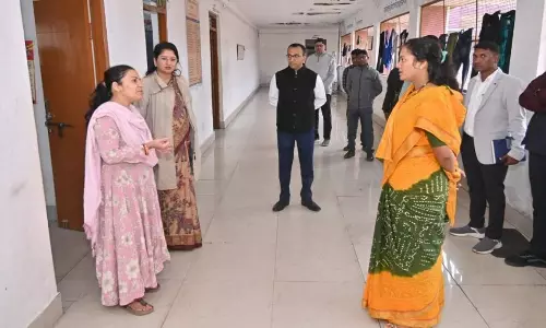 बाल संप्रेषण गृह के दो कर्मचारियों का निलंबन जल्द बाल संप्रेषण गृह के दो कर्मचारियों का निलंबन जल्द