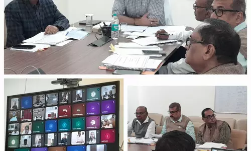 छात्रवृत्ति स्वीकृति निर्धारित समयसीमा में हो संपन्न : आयुक्त डॉ. सारांश मित्तर छात्रवृत्ति स्वीकृति निर्धारित समयसीमा में हो संपन्न : आयुक्त डॉ. सारांश मित्तर