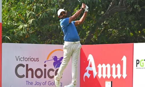 Jaipur Open: युवराज संधू ने तीसरे राउंड में 66 रन बनाकर बढ़त बनाई