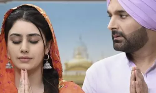 Kapil Sharma: पगड़ी और रोमांटिक लुक में ‘रांझे नू हीर’ से सबका दिल जीता Kapil Sharma: पगड़ी और रोमांटिक लुक में ‘रांझे नू हीर’ से सबका दिल जीता