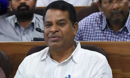 रंगारेड्डी जिले के भूमि रिकॉर्ड और श्रीनिवास पर ACB का छापा रंगारेड्डी जिले के भूमि रिकॉर्ड और श्रीनिवास पर ACB का छापा