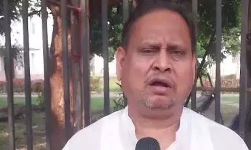 बाबरी मस्जिद बनाने की बात कहने पर TMC MLA सस्पेंड बाबरी मस्जिद बनाने की बात कहने पर TMC MLA सस्पेंड