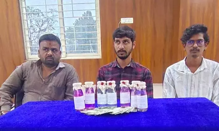 Telangana : मेडक मंडल सर्वेयर 20,000 रुपये की रिश्वत लेते हुए गिरफ्तार