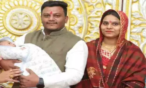 Karnataka के गवर्नर थावरचंद गहलोत के पोते की पत्नी ने दहेज उत्पीड़न का आरोप लगाया Karnataka के गवर्नर थावरचंद गहलोत के पोते की पत्नी ने दहेज उत्पीड़न का आरोप लगाया