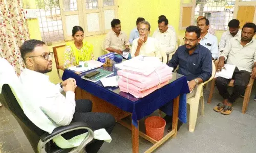 Postal ballots सावधानी से जारी किए जाने चाहिए: कलेक्टर तेजस नंदलाल पवार Postal ballots सावधानी से जारी किए जाने चाहिए: कलेक्टर तेजस नंदलाल पवार