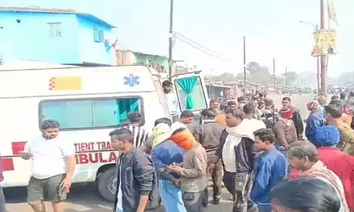 धनबाद में Carbon Monoxide लीक होने से 2 महिलाओं की मौत, दर्जनों बीमार धनबाद में Carbon Monoxide लीक होने से 2 महिलाओं की मौत, दर्जनों बीमार