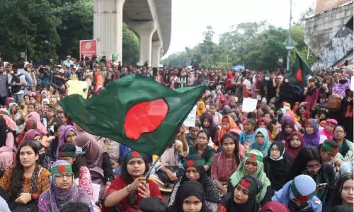 Bangladesh की नई नीति पर सवाल: क्या महिलाओं को घर तक सीमित करने की पहल? Bangladesh की नई नीति पर सवाल: क्या महिलाओं को घर तक सीमित करने की पहल?