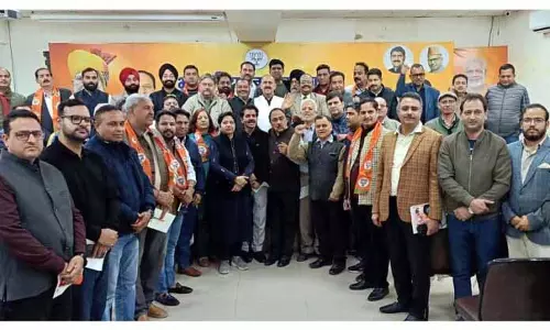 Ved Sharma ने जम्मू-कश्मीर में मजबूत संगठन के लिए रोडमैप तैयार किया Ved Sharma ने जम्मू-कश्मीर में मजबूत संगठन के लिए रोडमैप तैयार किया