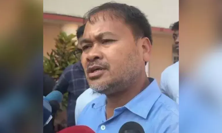 Assam में अखिल गोगोई का दावा: आदिवासी स्वायत्तता पूरा करने का बीजेपी के पास आखिरी मौका Assam में अखिल गोगोई का दावा: आदिवासी स्वायत्तता पूरा करने का बीजेपी के पास आखिरी मौका