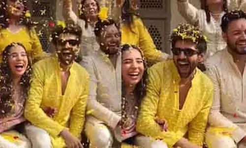 Kartik Aaryan ने बहन कृतिका की शादी की हल्दी सेरेमनी में किया फैमिली-मोमेंट शेयर Kartik Aaryan ने बहन कृतिका की शादी की हल्दी सेरेमनी में किया फैमिली-मोमेंट शेयर