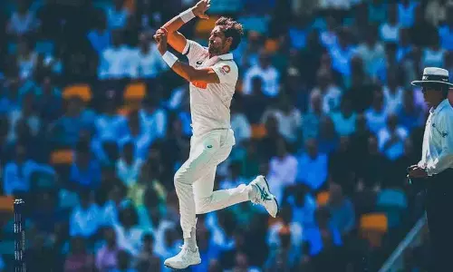Starc ने 415वां विकेट लेकर वसीम अकरम का रिकॉर्ड तोड़ा